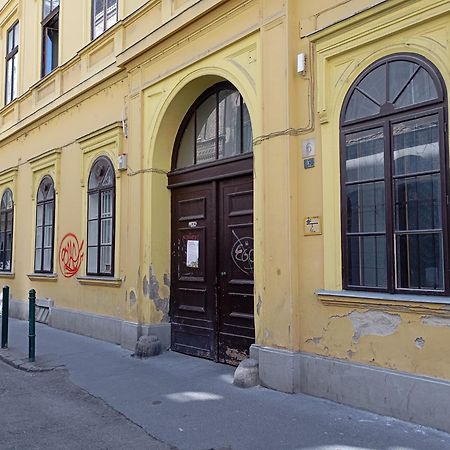 Operahouse Rooms Budapeste Exterior foto