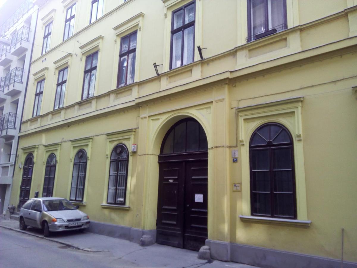 Operahouse Rooms Budapeste Exterior foto